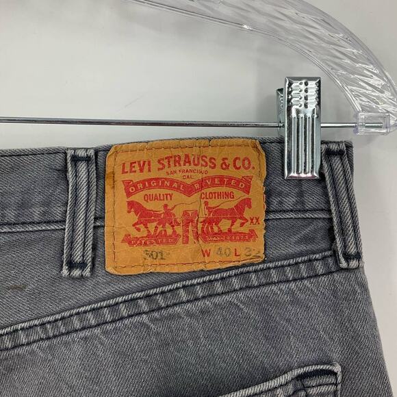 Levi’s 501's Jeans Gray Men’s Size 40x32 Button Fly - Picture 9 of 11